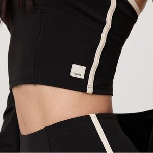 🆕 NWT Vuori AllTheFeels corset tank top black white piping Athleisure Pilates